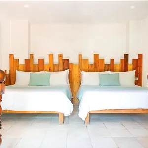 Nomads Hotel&beachclub Hotel